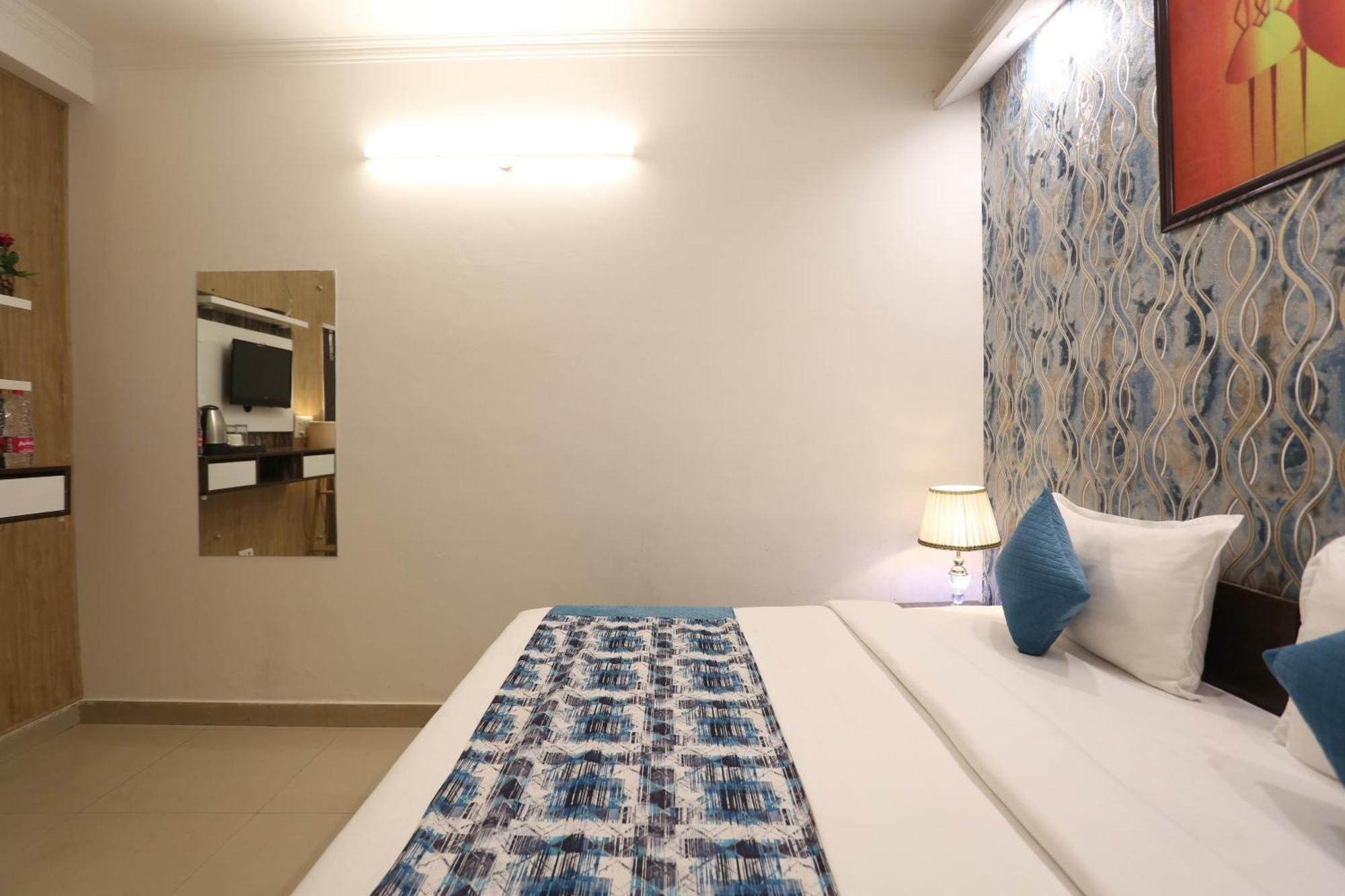 Backpackers - Ink Hotels Delhi Airport By Ss Group Nuova Delhi Esterno foto
