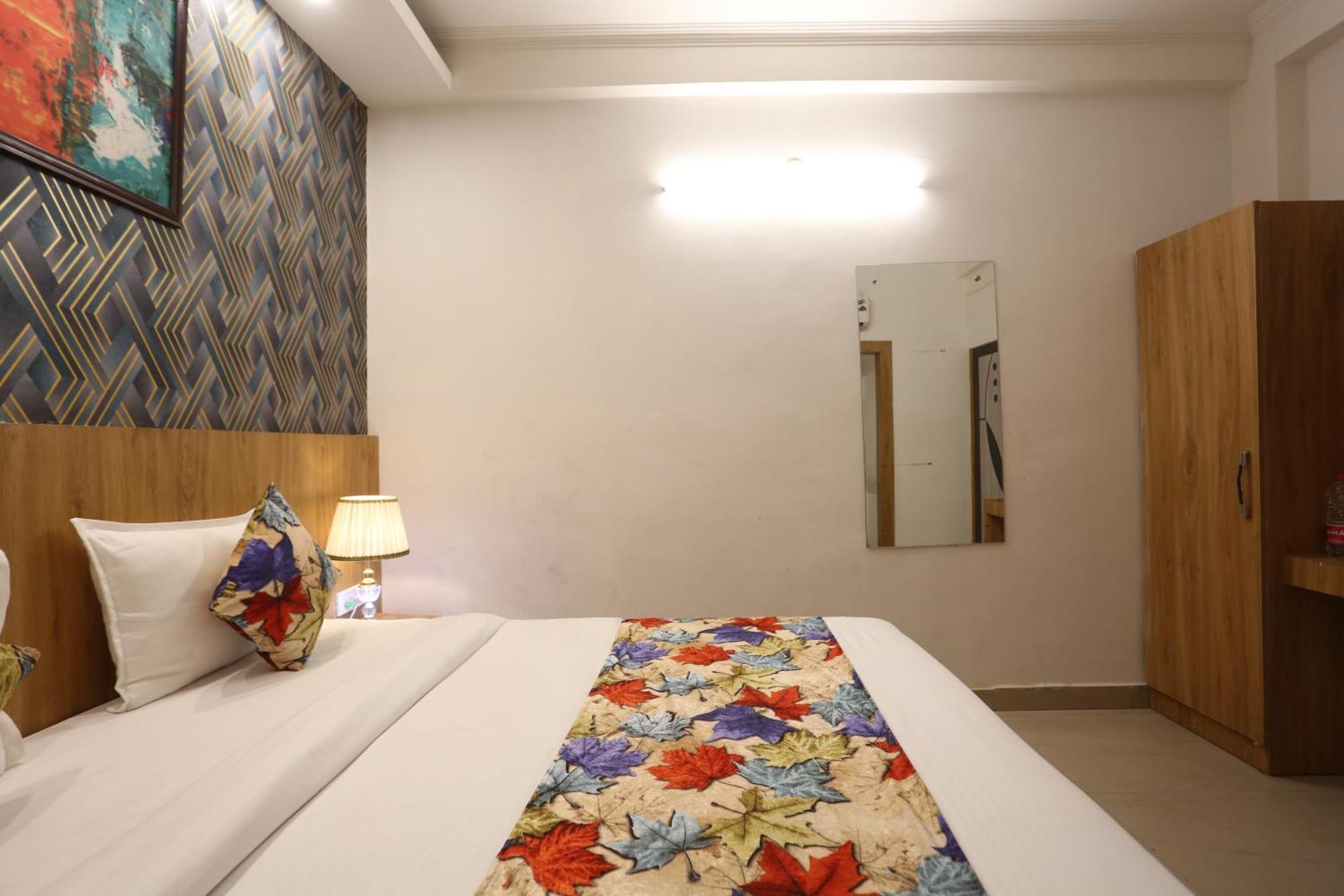 Backpackers - Ink Hotels Delhi Airport By Ss Group Nuova Delhi Esterno foto