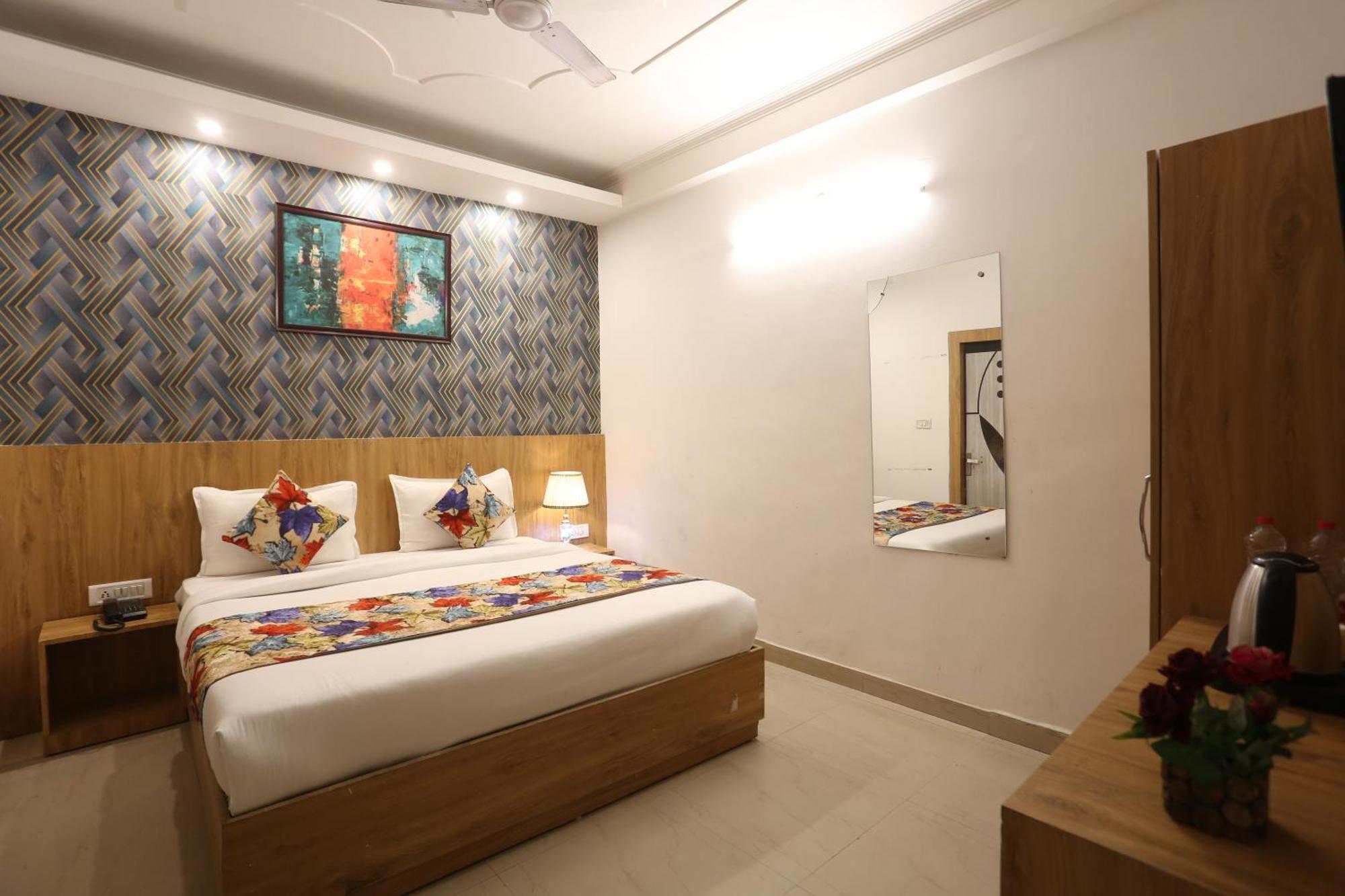 Backpackers - Ink Hotels Delhi Airport By Ss Group Nuova Delhi Esterno foto