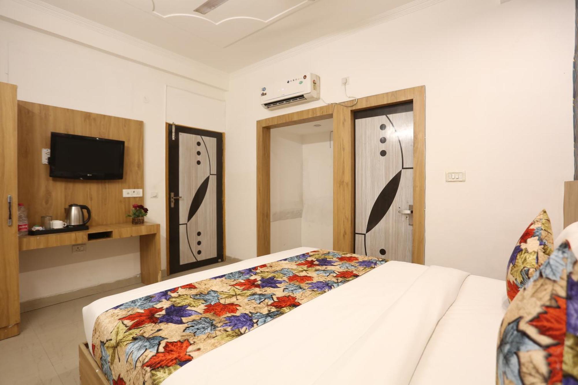 Backpackers - Ink Hotels Delhi Airport By Ss Group Nuova Delhi Esterno foto