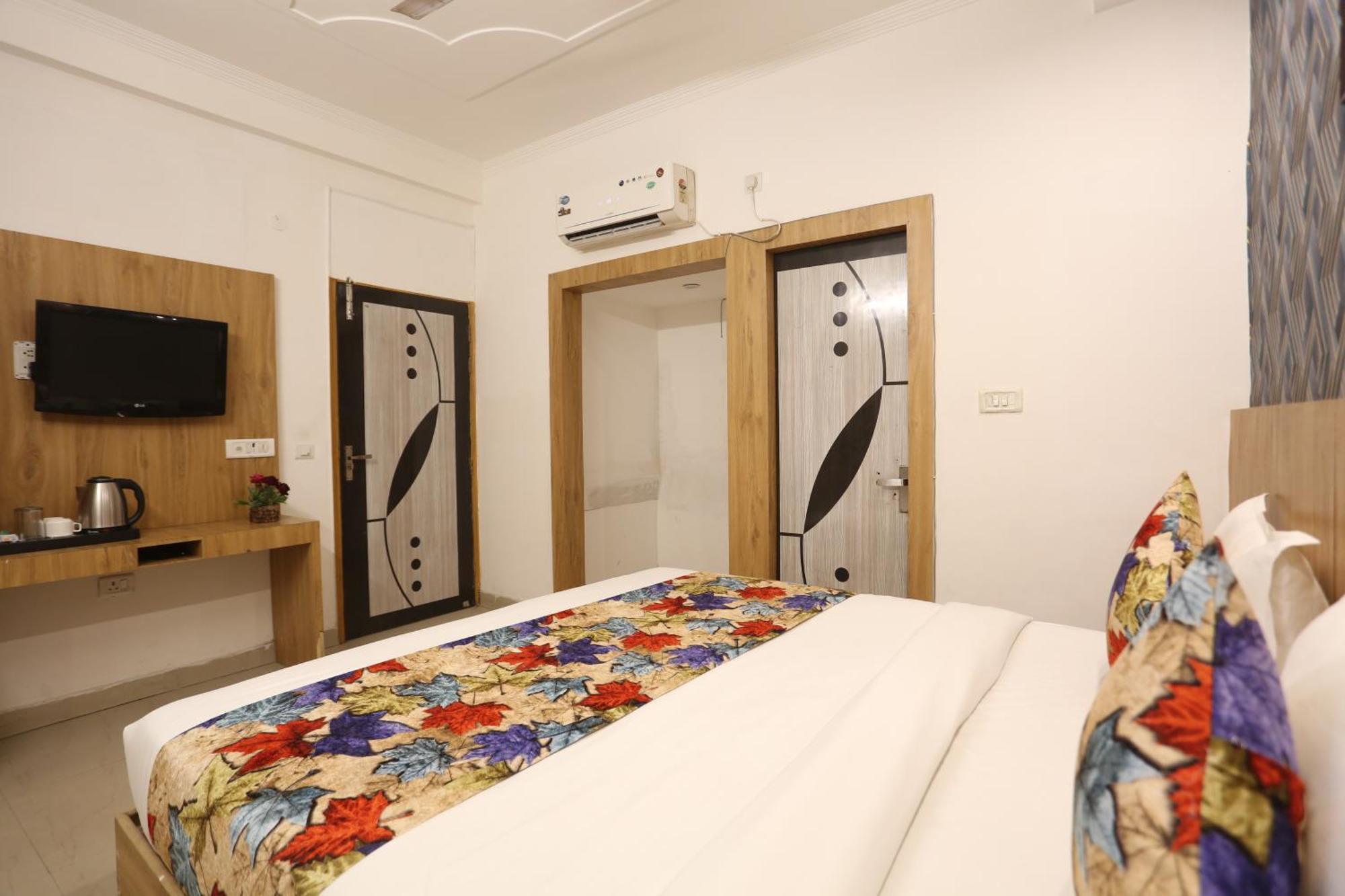 Backpackers - Ink Hotels Delhi Airport By Ss Group Nuova Delhi Esterno foto