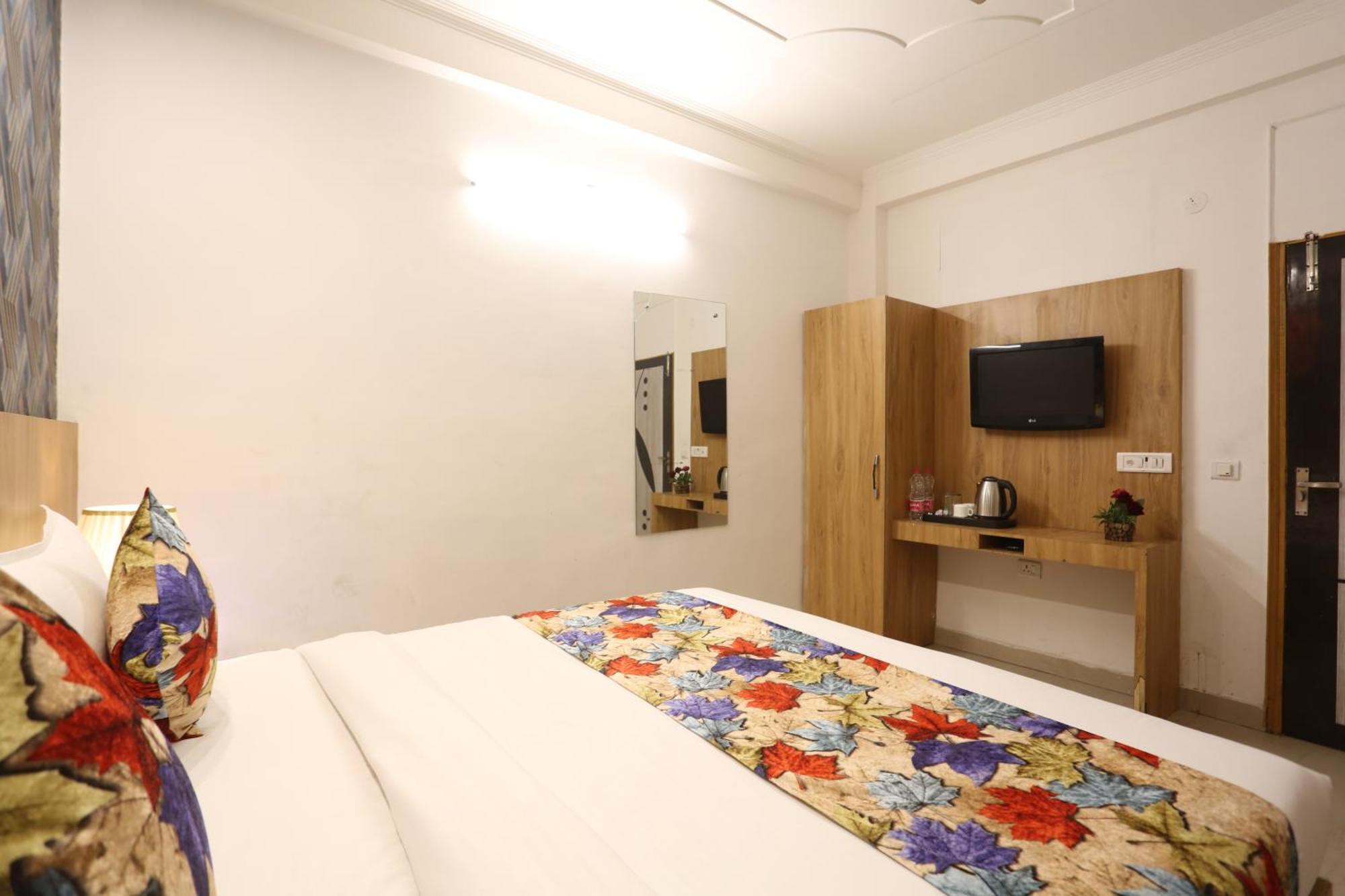 Backpackers - Ink Hotels Delhi Airport By Ss Group Nuova Delhi Esterno foto