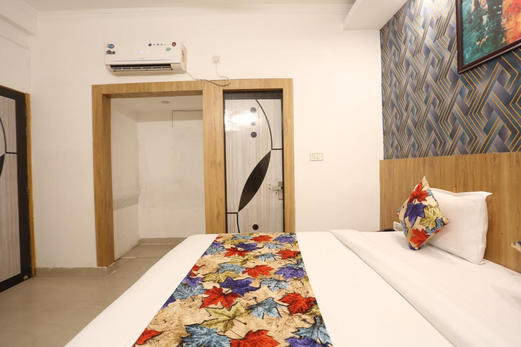 Backpackers - Ink Hotels Delhi Airport By Ss Group Nuova Delhi Esterno foto