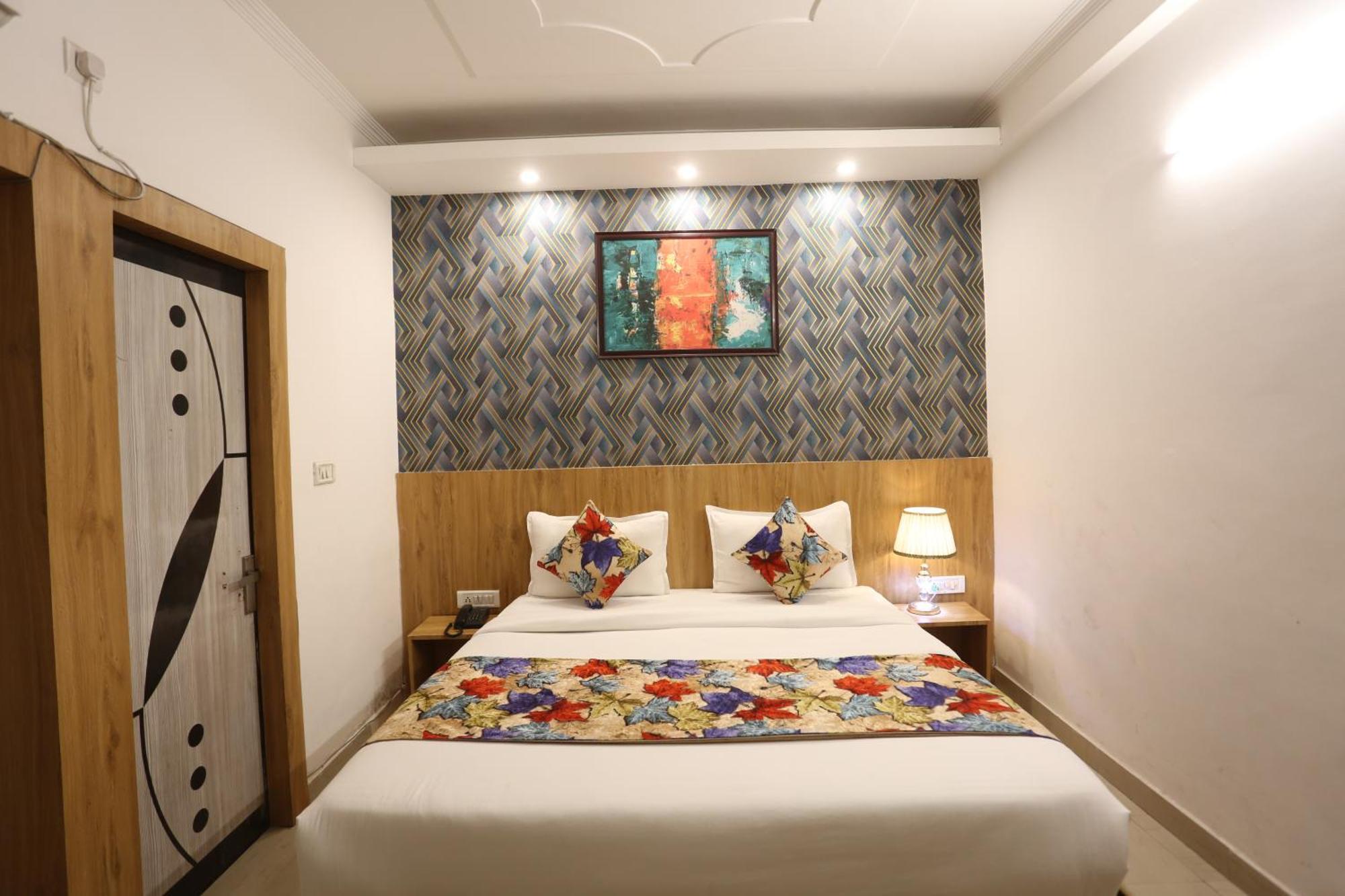 Backpackers - Ink Hotels Delhi Airport By Ss Group Nuova Delhi Esterno foto